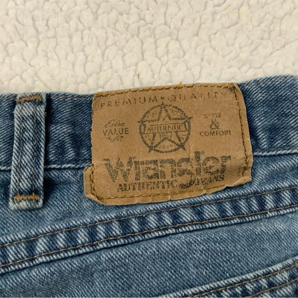 Wrangler Vintage Size 42 Jean Shorts 100% Cotton Medium Wash Denim Made In USA